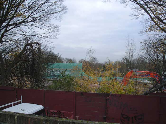 From the back of King Street, 23/11/04. Photo by Bill Double.